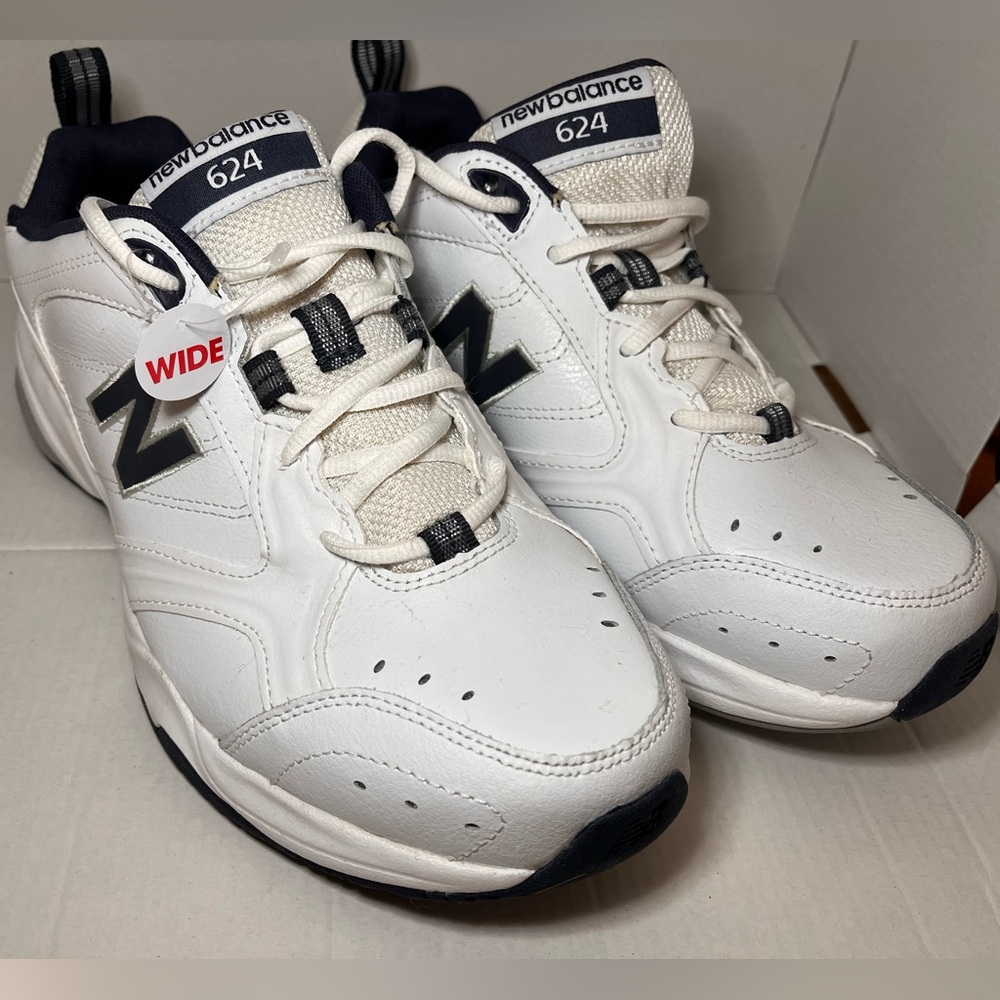 New Balance 624 Men’s shoes size 8.5 wide NWT